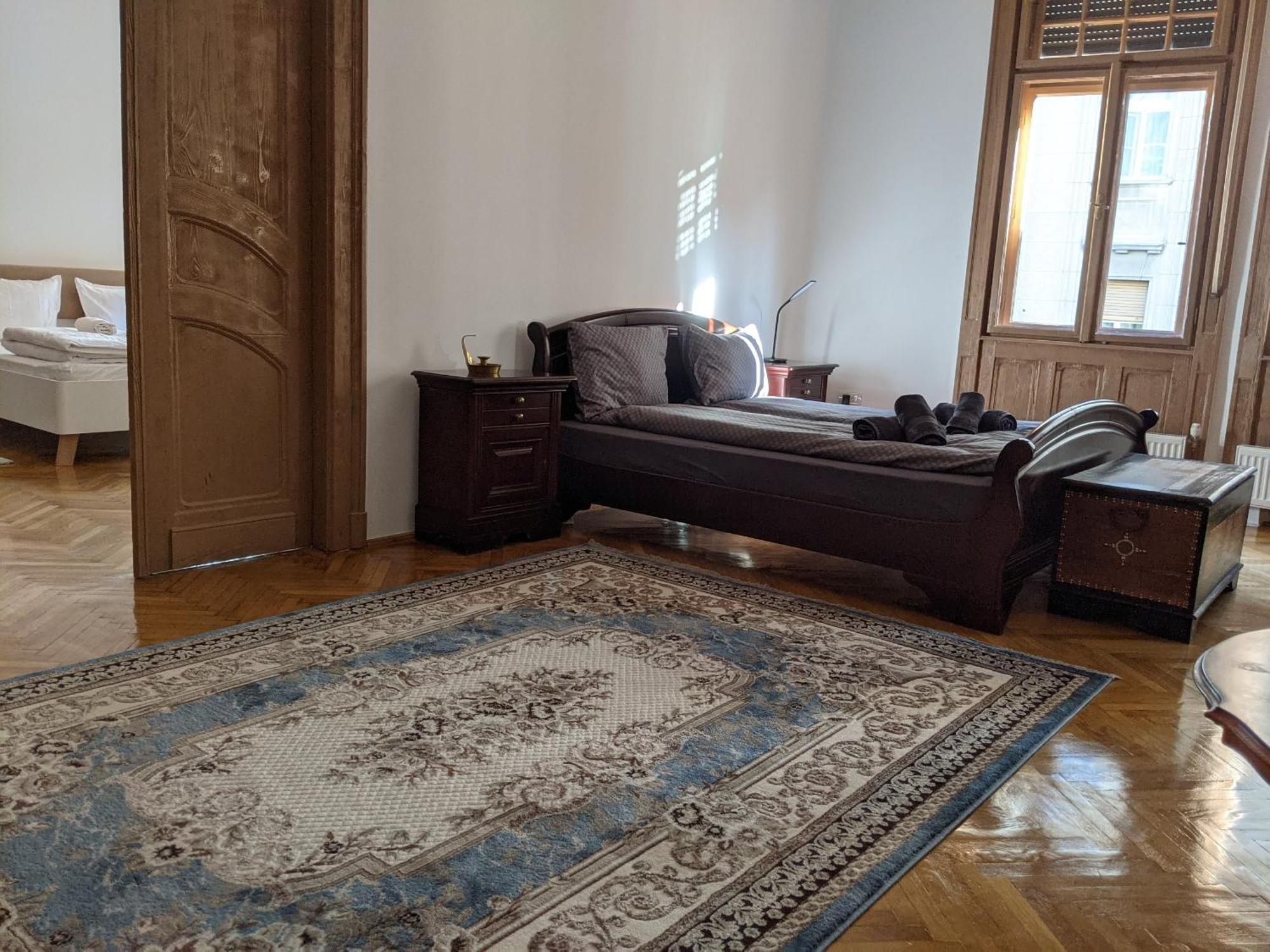 Ultra-Central Apartment In The Loffler Palace Timisoara Exterior foto